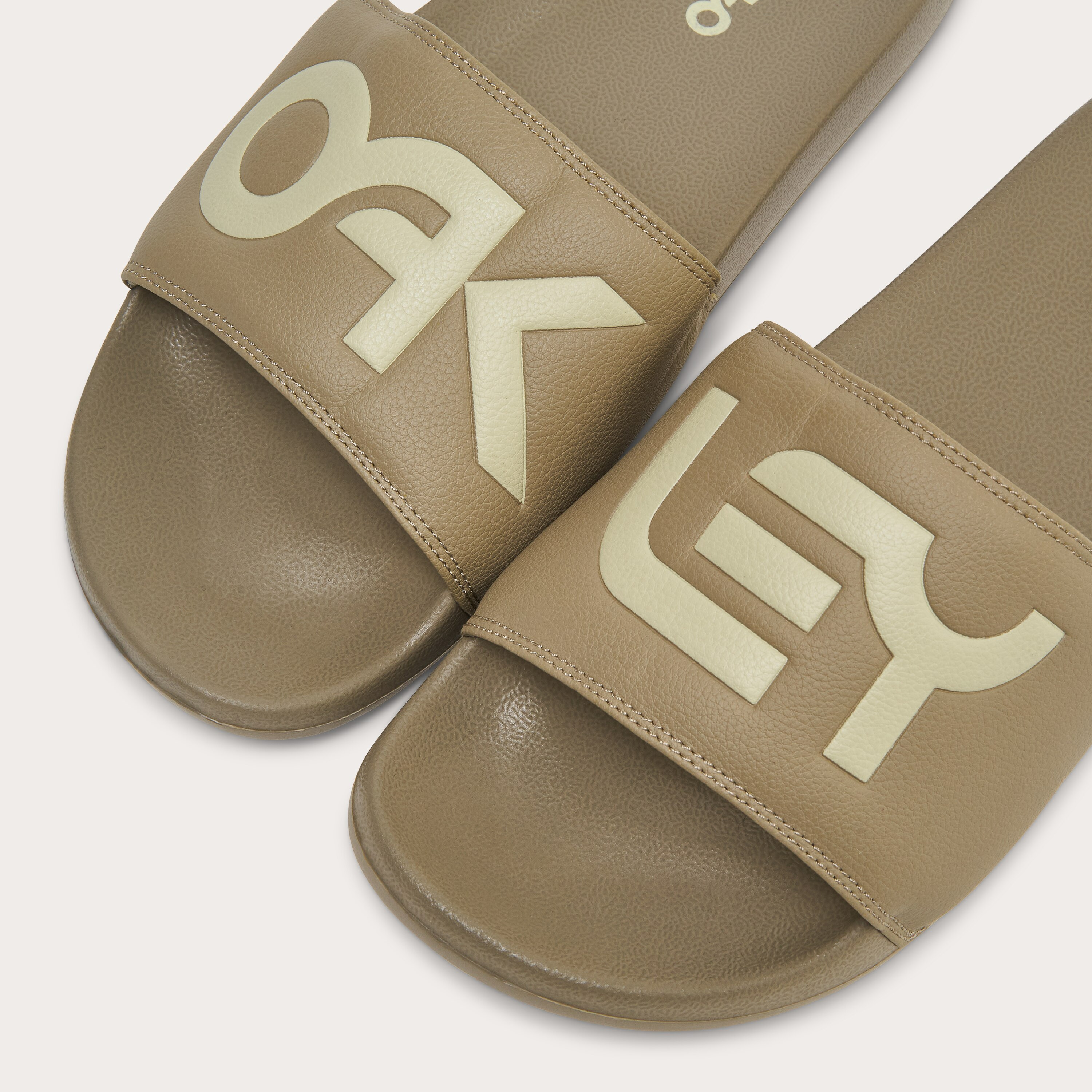 Oakley B1B Slide 2.0 - 5