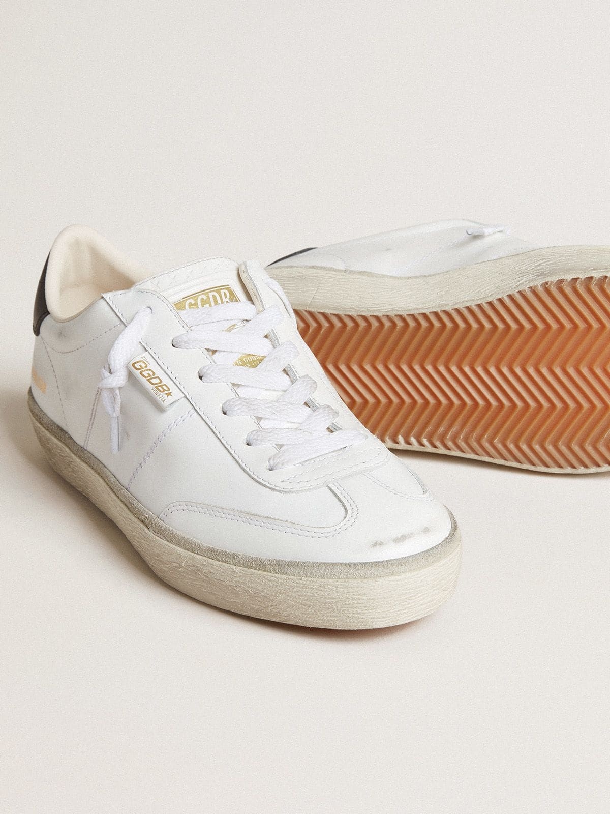 Women's Soul Star in white leather with black leather heel tab - 3