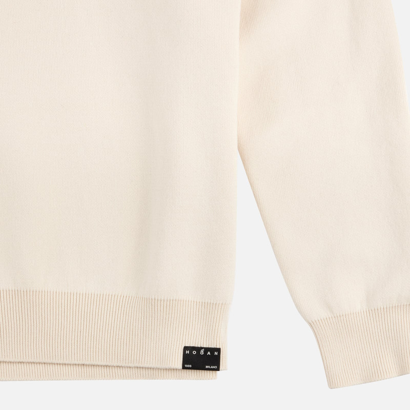 V-neck pullover in doubled knit 6