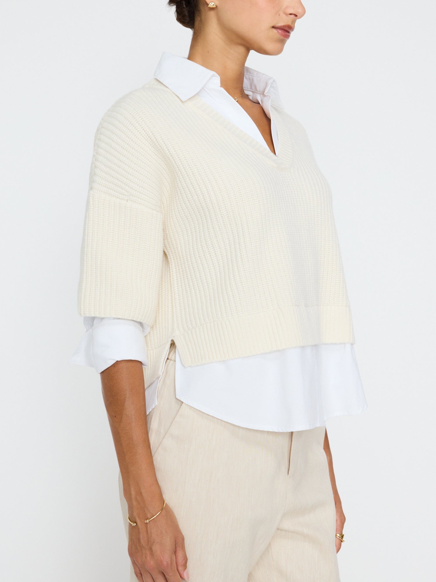 The Maeve Looker - 3