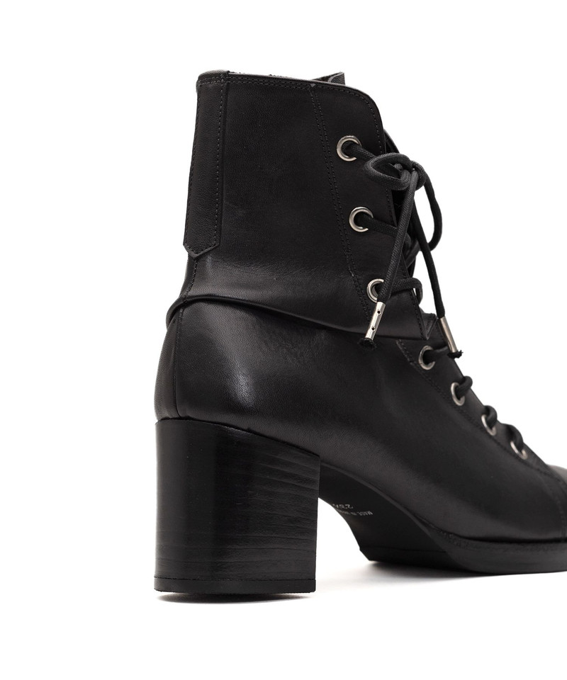 Twisted Leather Boots 7