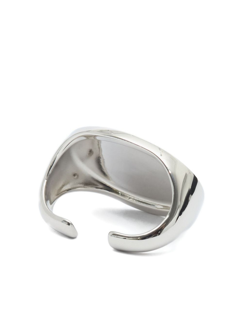 oval-shaped ring 3