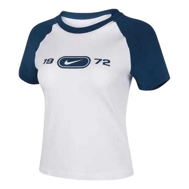 (WMNS) Nike Sportswear Chill Knit Slim Graphic T-Shirt 'White Blue Force' HV4993-100 - 1