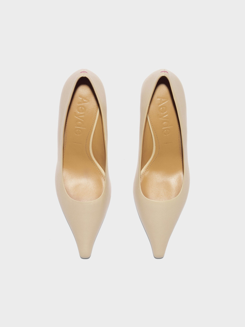 Zandra Chiseled Pumps 5