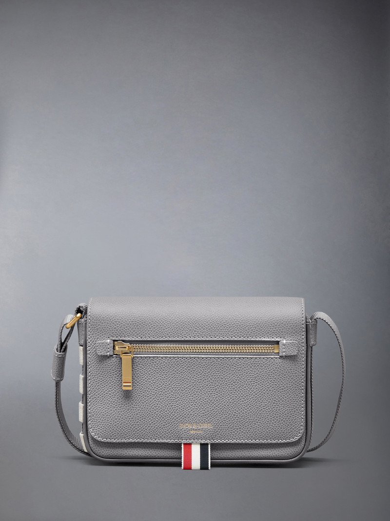 PEBBLE GRAIN 4-BAR SMALL REPORTER BAG 1