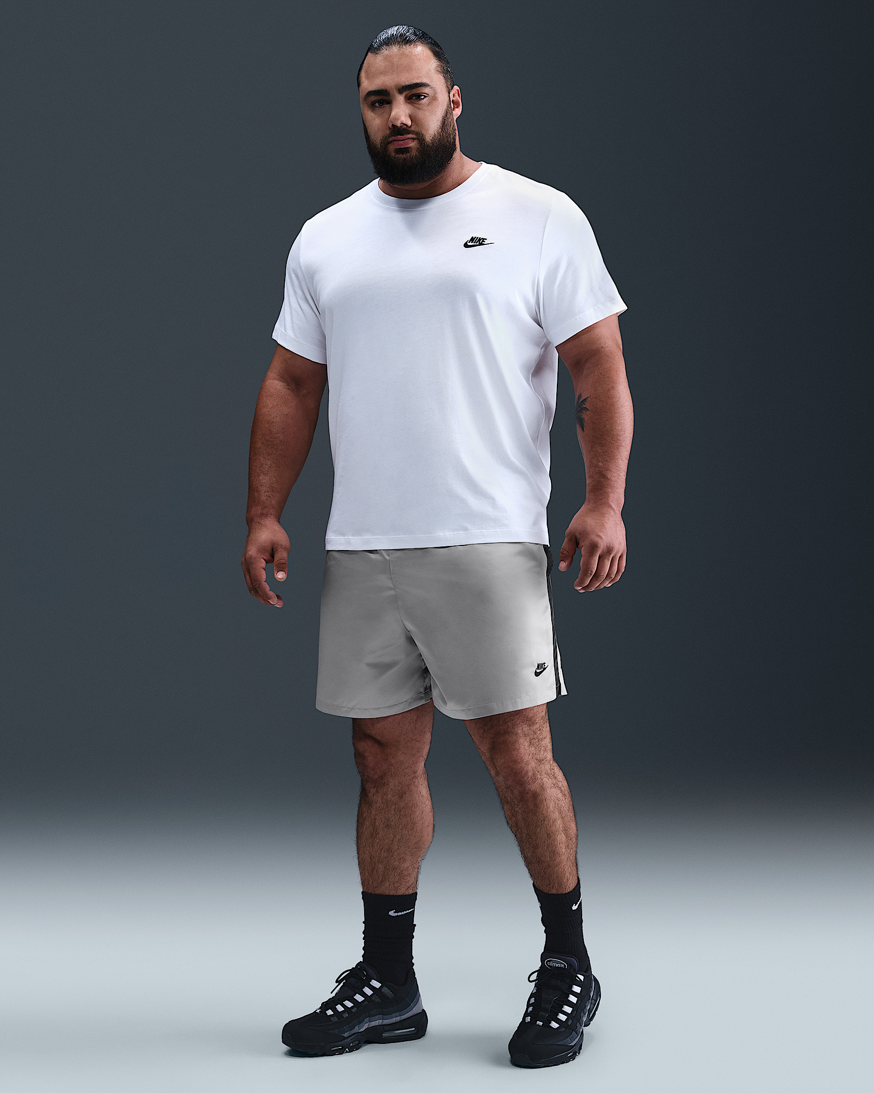 Nike Sportswear Club Men's Flow Football Shorts - 9