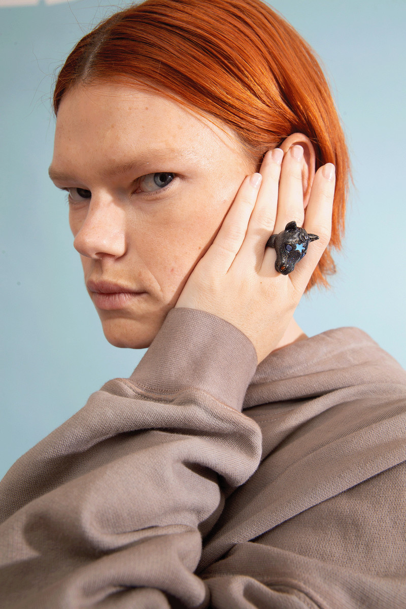 Collina Strada GLITTER GREY BABY PONY RING outlook