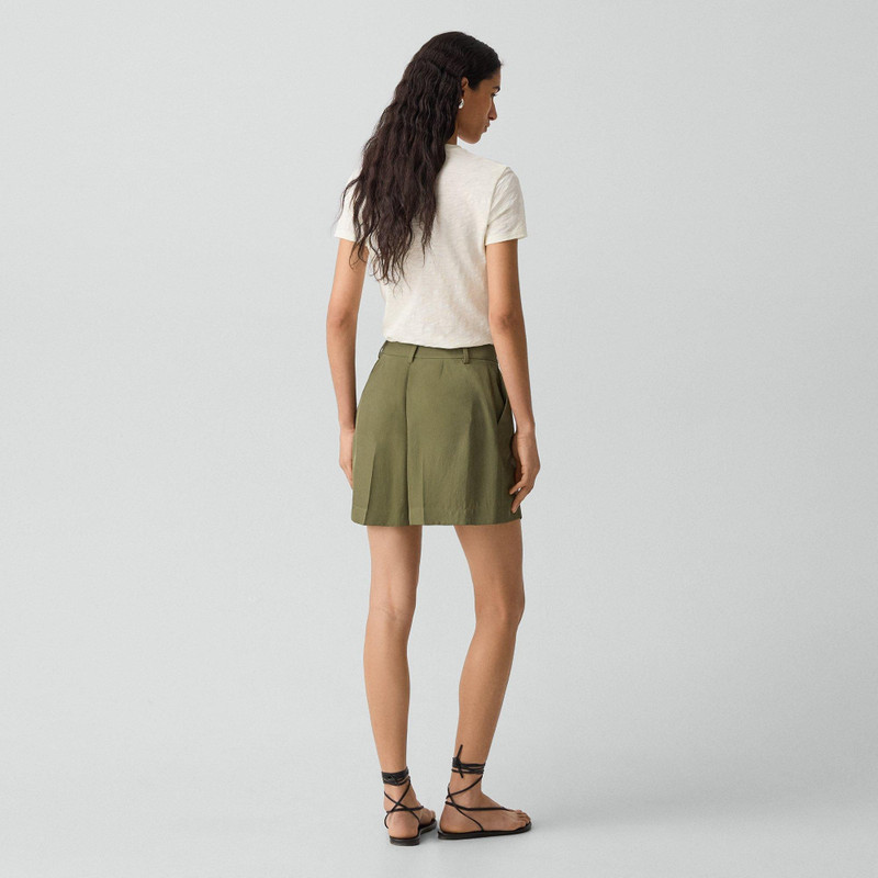 Theory Fluid Pleat Short in Washed Twill outlook
