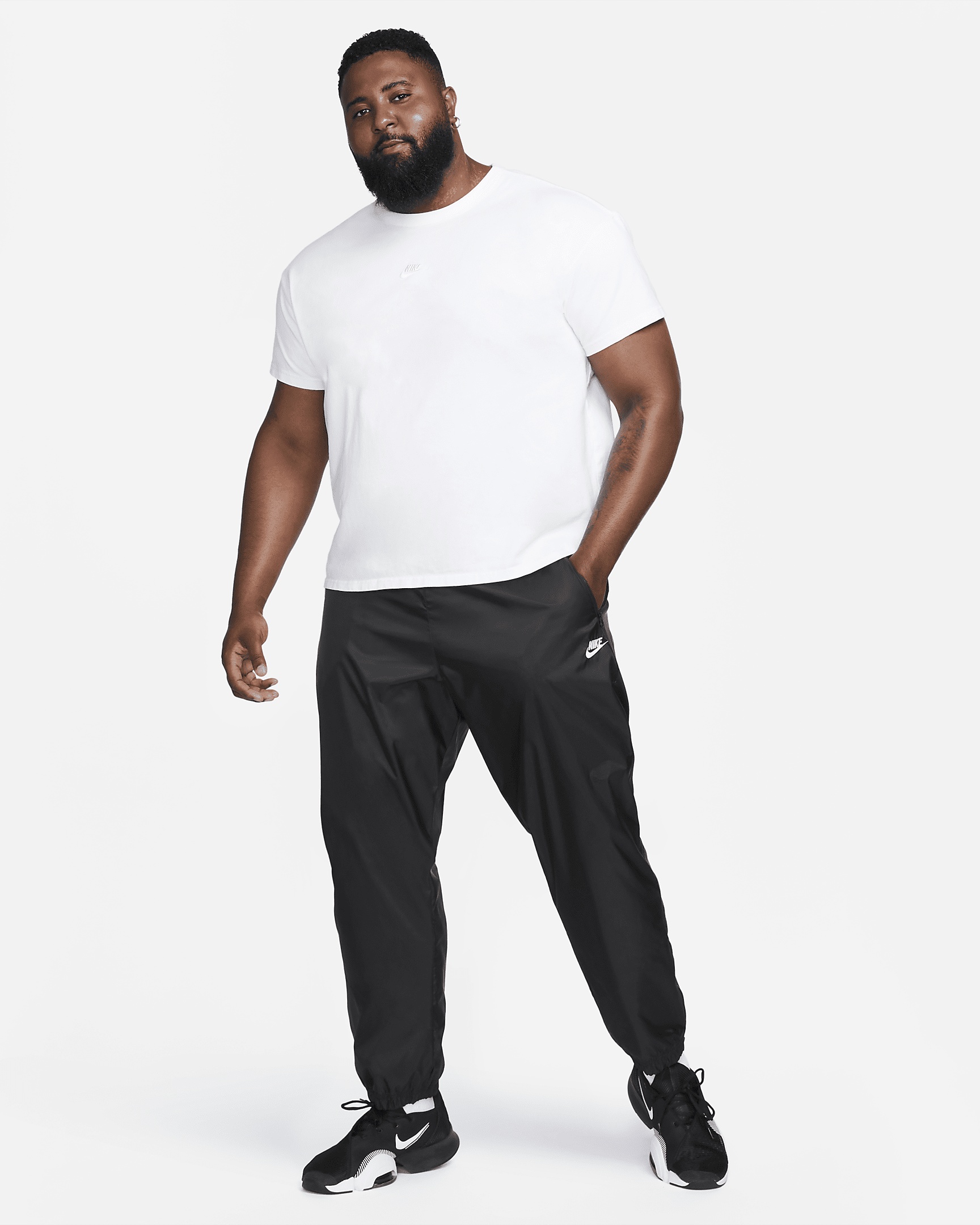 Nike Men's Windrunner Woven Lined Pants - 15
