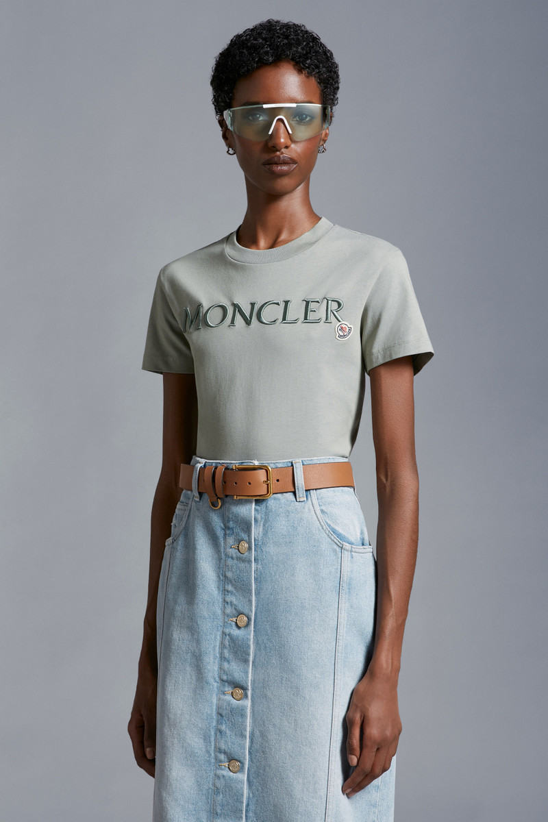 Moncler Embroidered Logo T-Shirt outlook