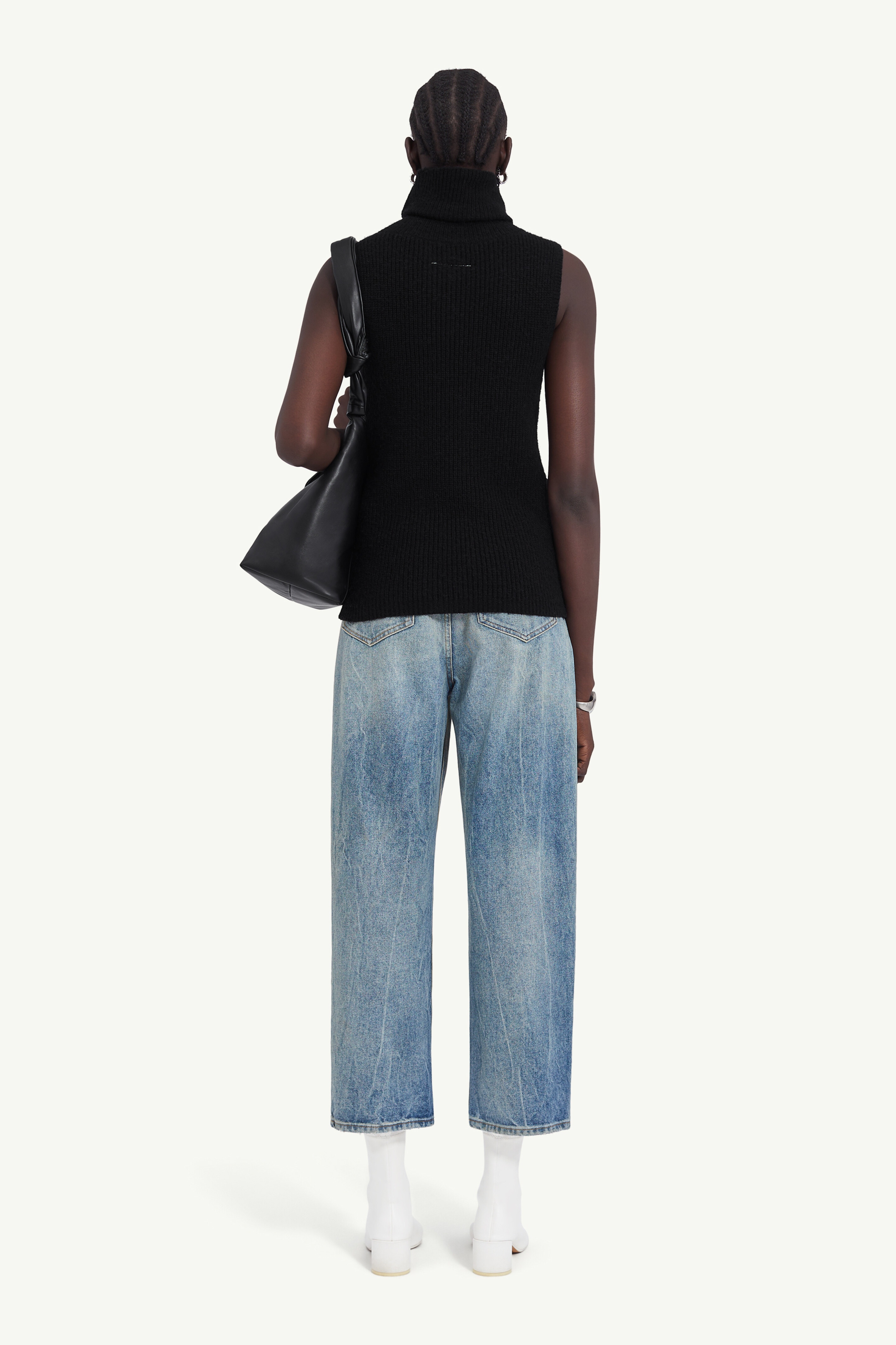 Distressed sleeveless jumper - 4