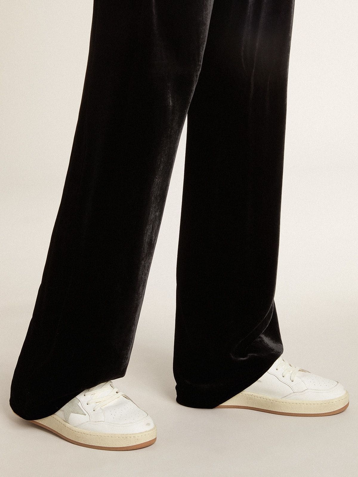 Ball Star 2 with ice-gray suede star and glossy black leather heel tab - 3