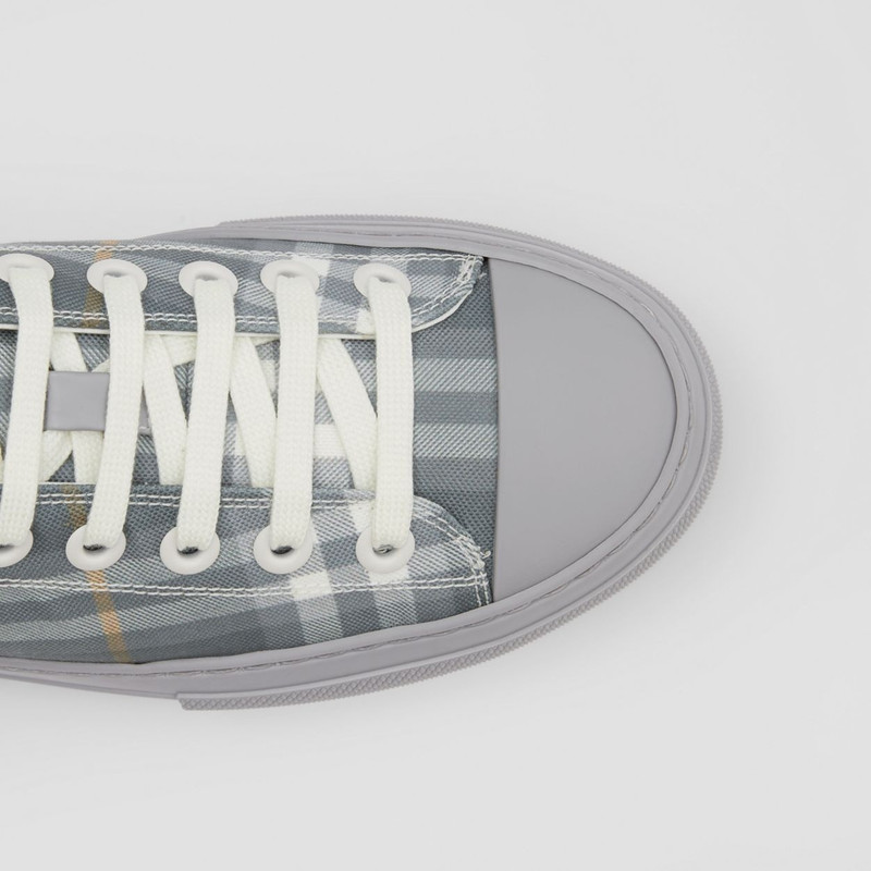 Burberry Vintage Check Sneakers outlook