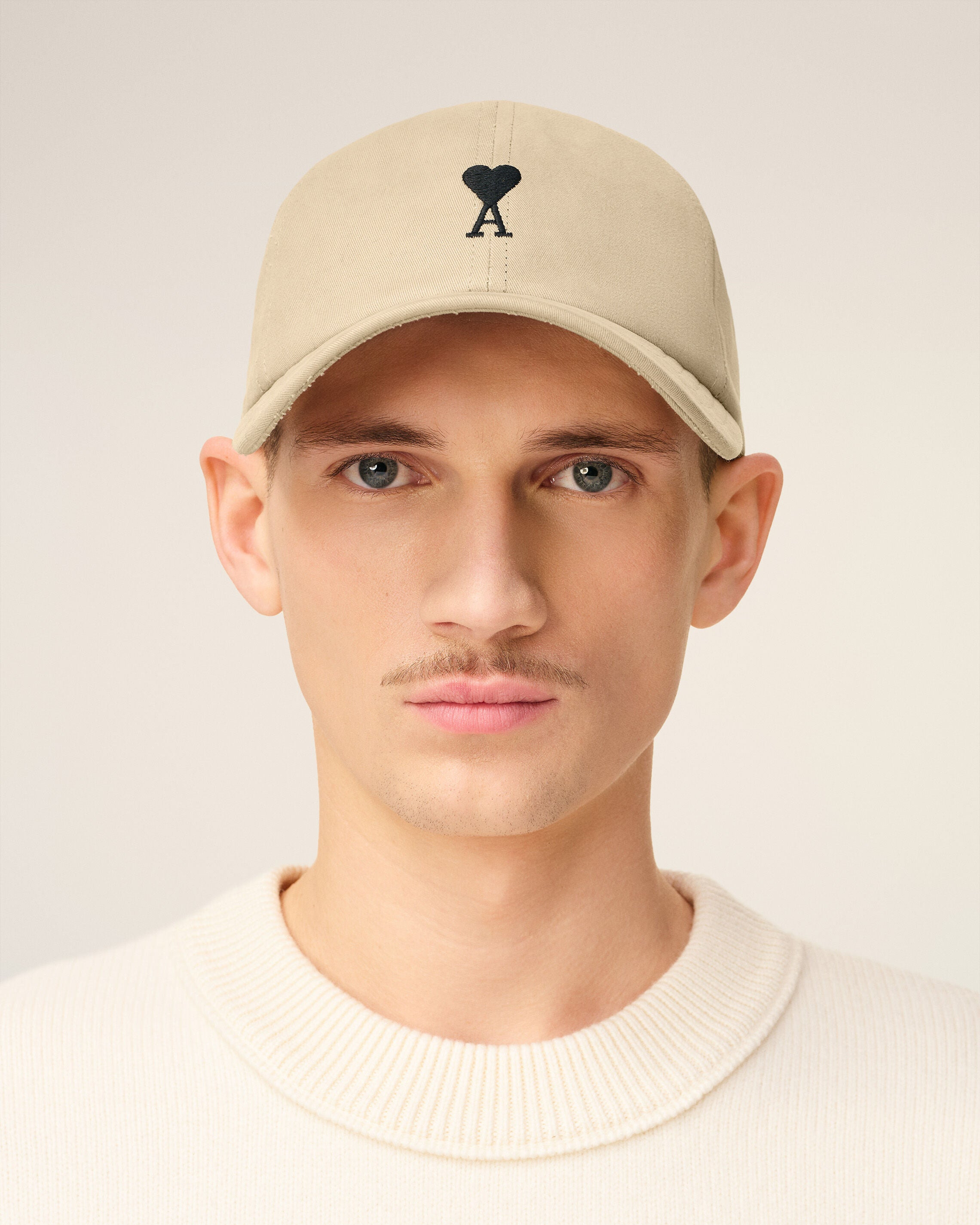 BEIGE COTTON AMI DE COEUR EMBROIDERY CAP - 2