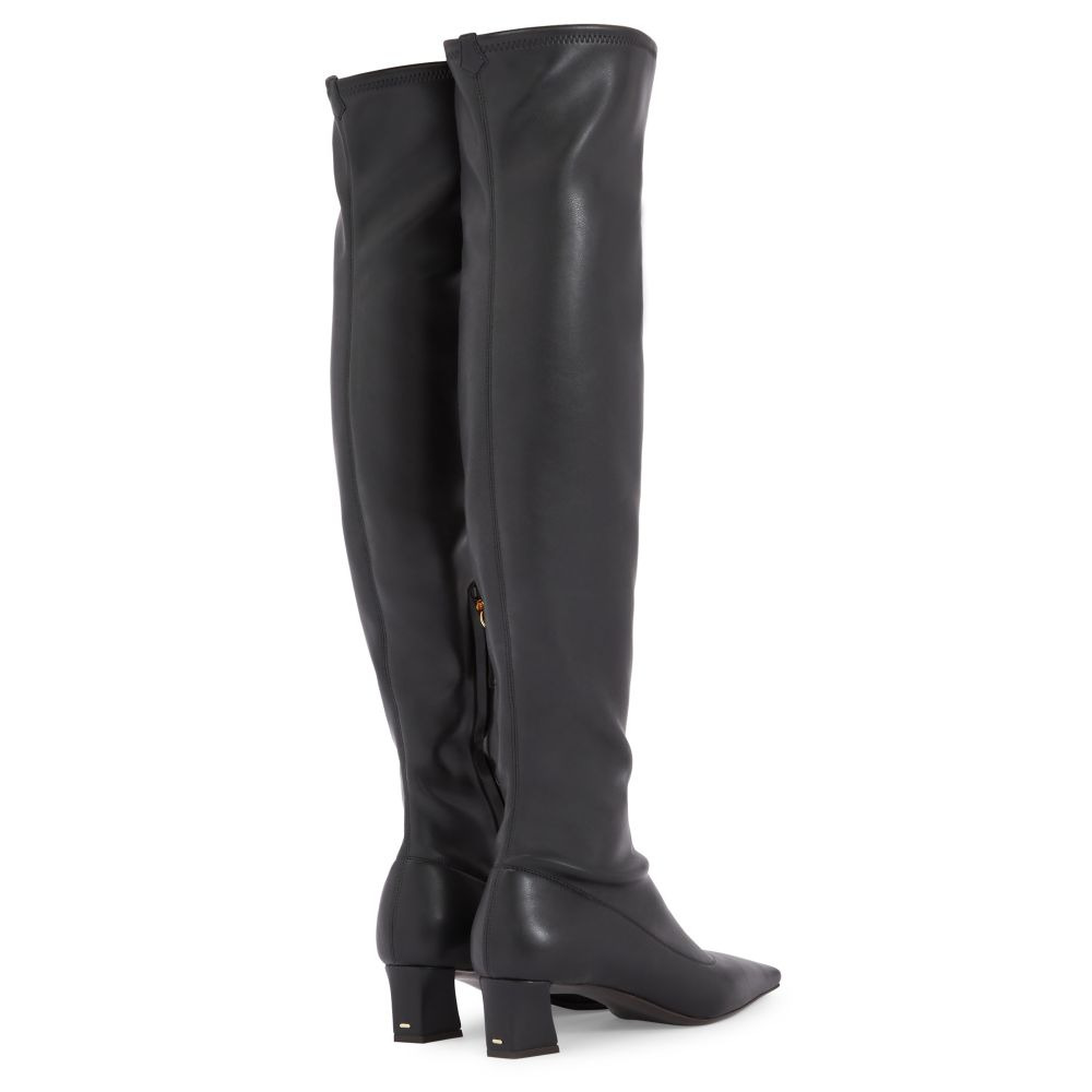 Janiee Plus 45 - 3