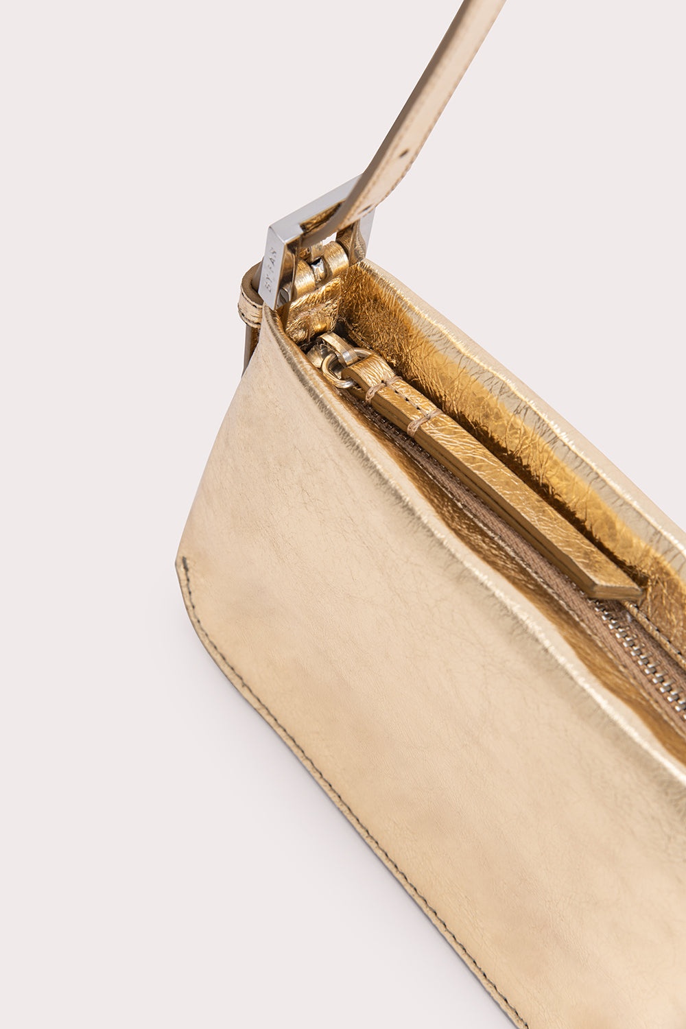 Dulce Parchment Metallic Leather - 5