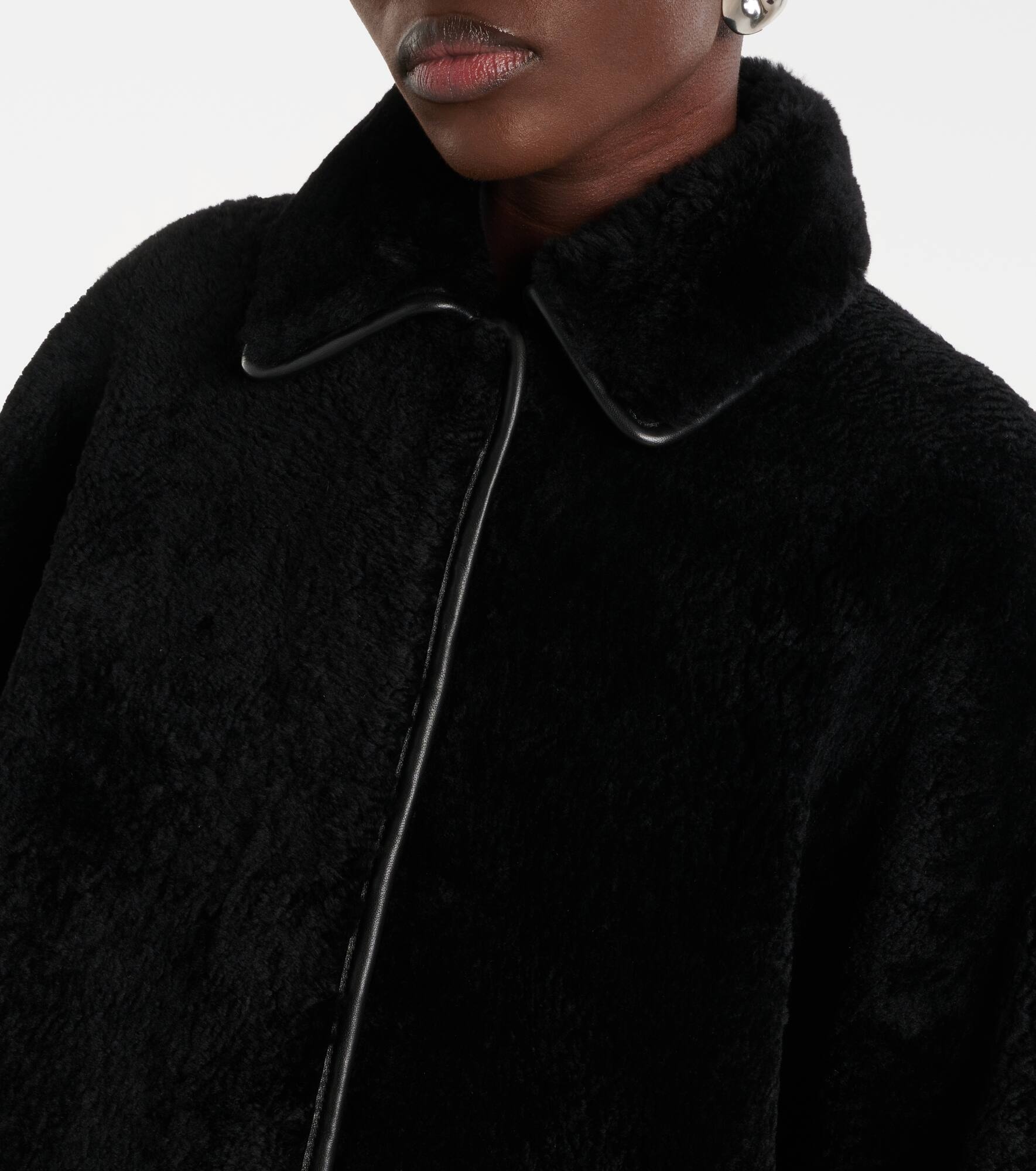 Oversized shearling jacket - 4