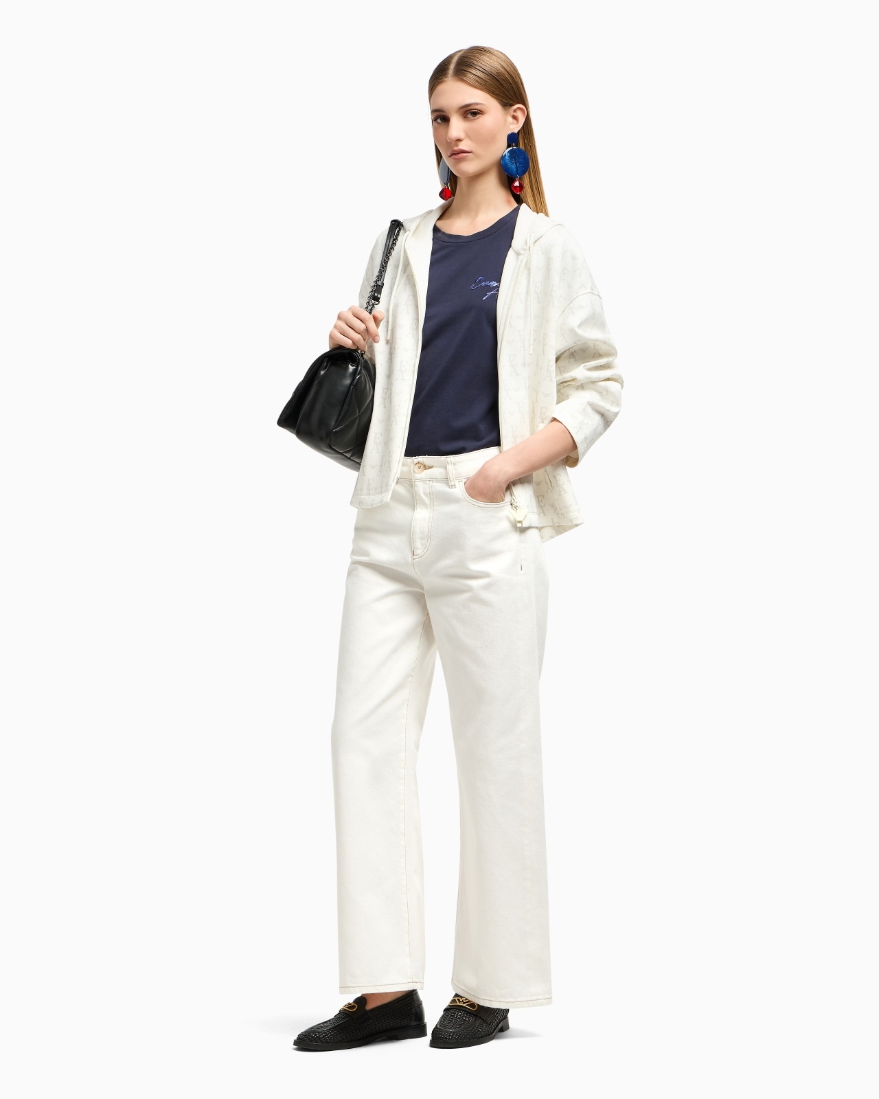 J33 MID-RISE, CROPPED WIDE-LEG JEANS IN GARMENT-DYED BULL - 4