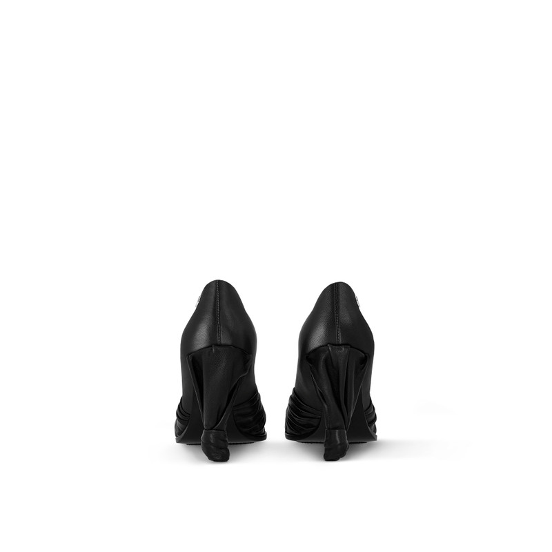 Louis Vuitton LV Knot Pump outlook