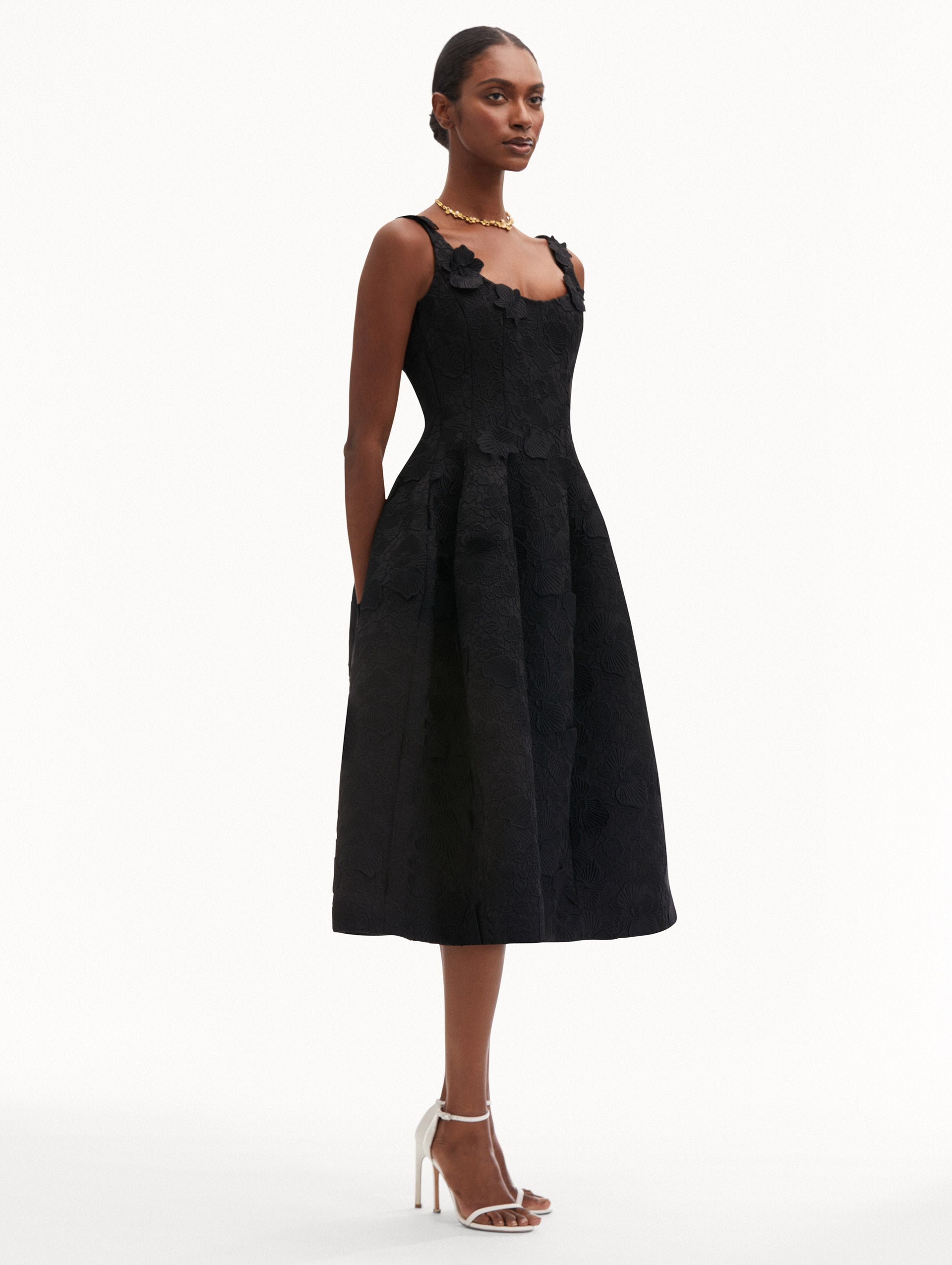 ORCHID EMBROIDERED GUIPURE DRESS - 4