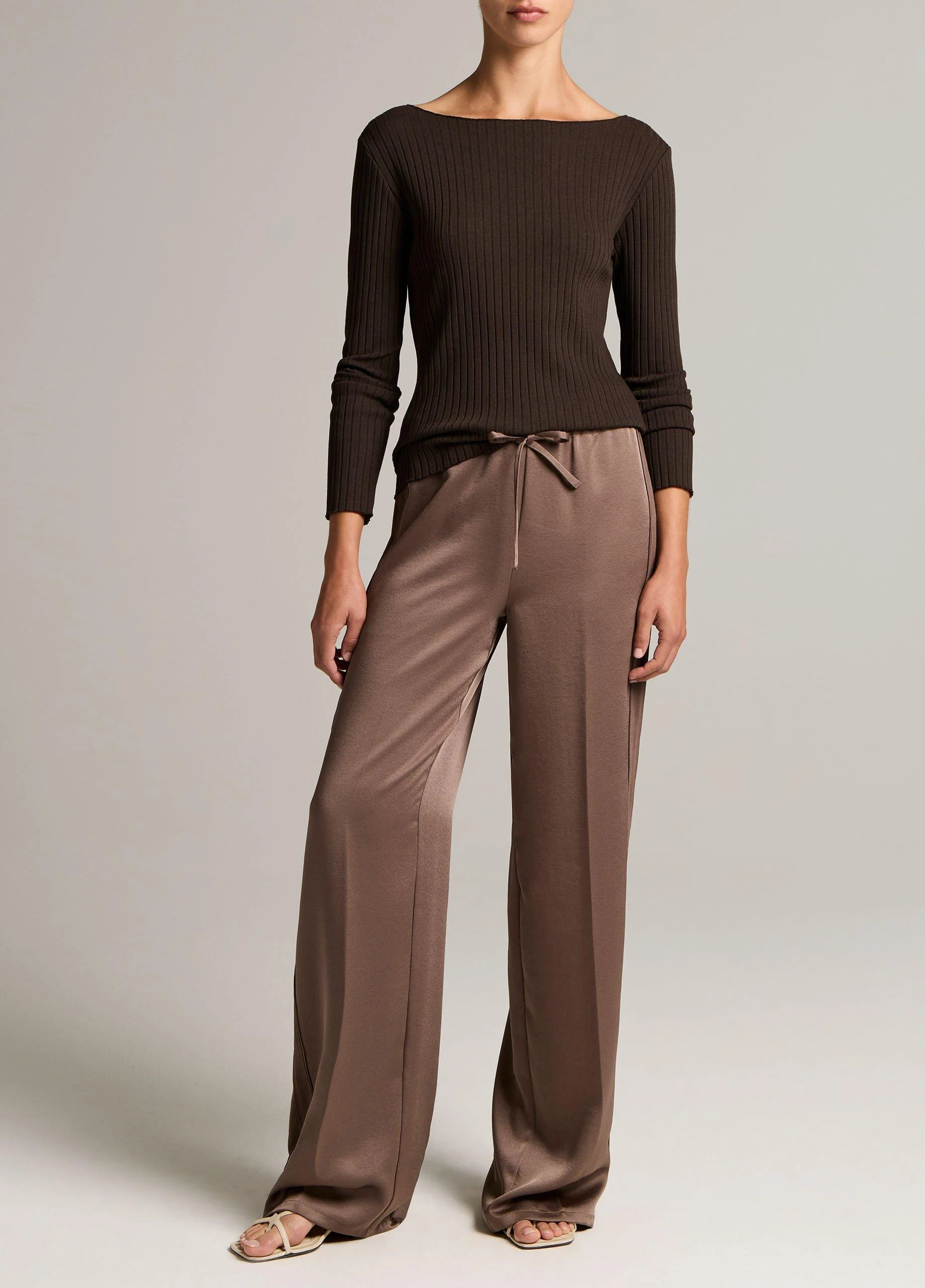 Mid-Rise Shine Crepe Pull-On Pant - 1