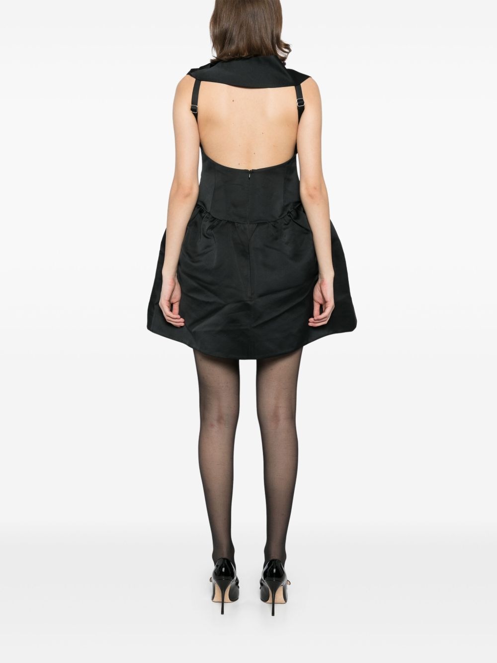 Backless dress - 4