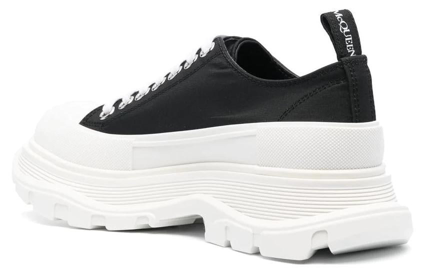 (WMNS) Alexander McQueen Tread Slick Low Lace Up Graffiti Shoes 'White Black' 708753W4RQ21041 - 4