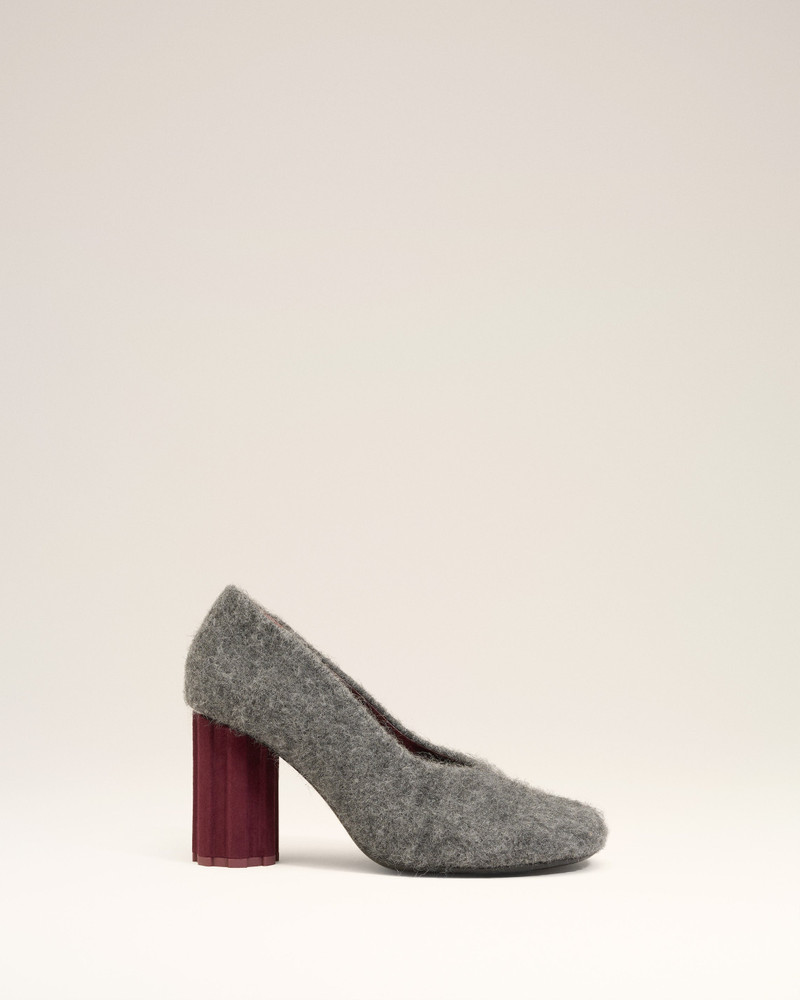 BLACK MOHAIR KNIT PIANO PUMPS 1