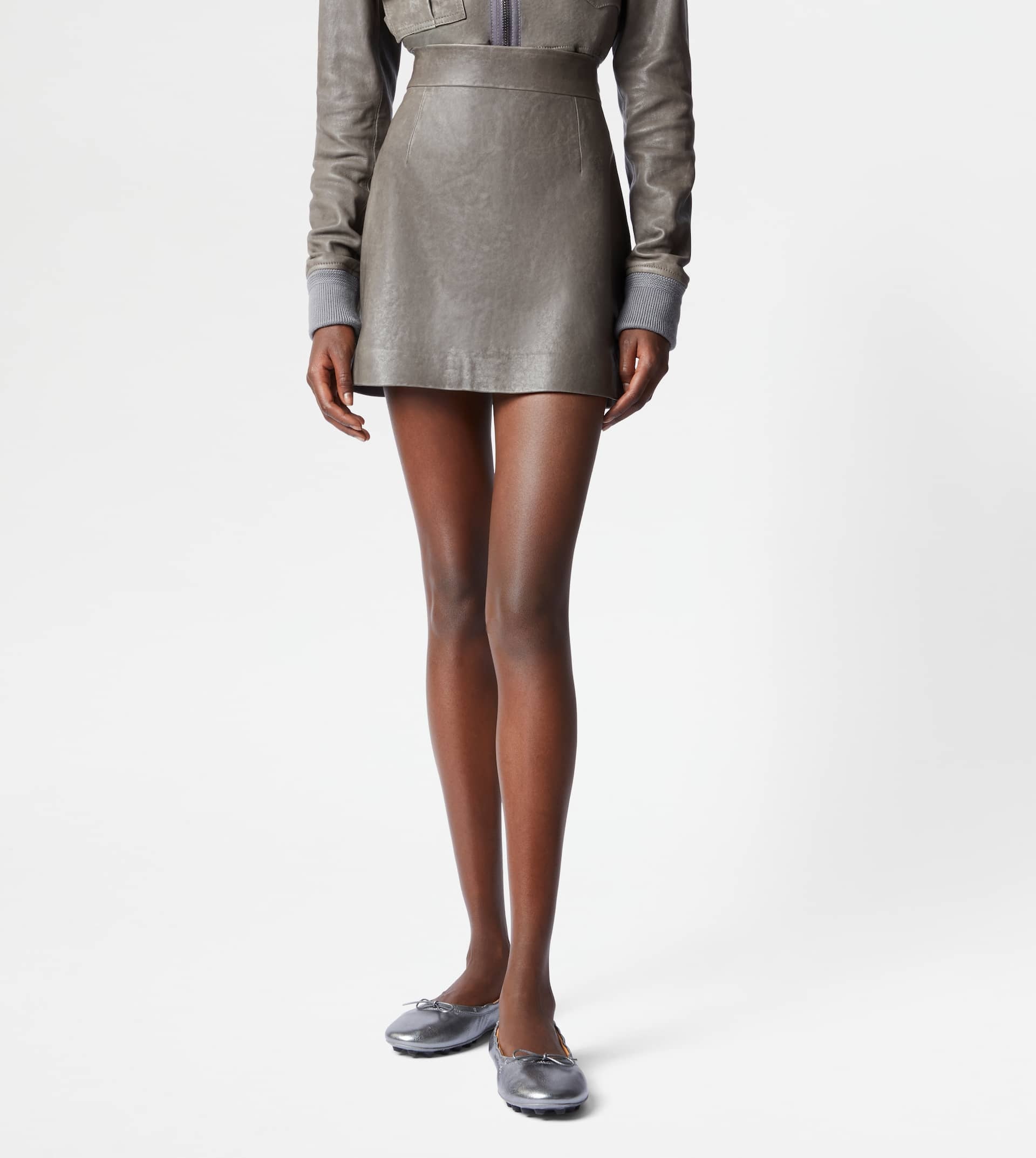 MINISKIRT IN LEATHER - GREY - 6