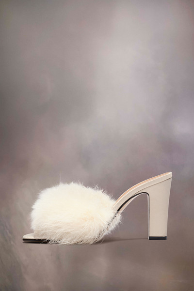 Maison Margiela Feather mule outlook