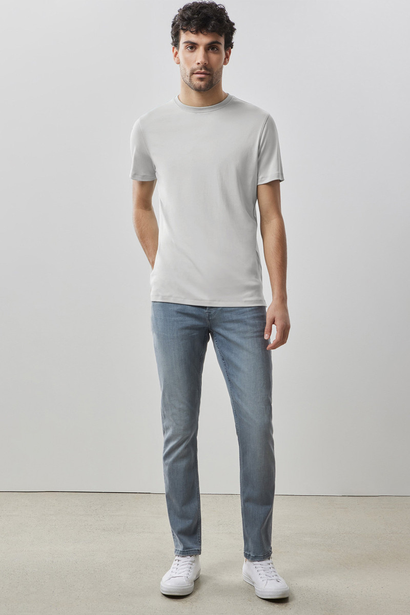 ROBERT BARAKETT The Barakett Tee outlook