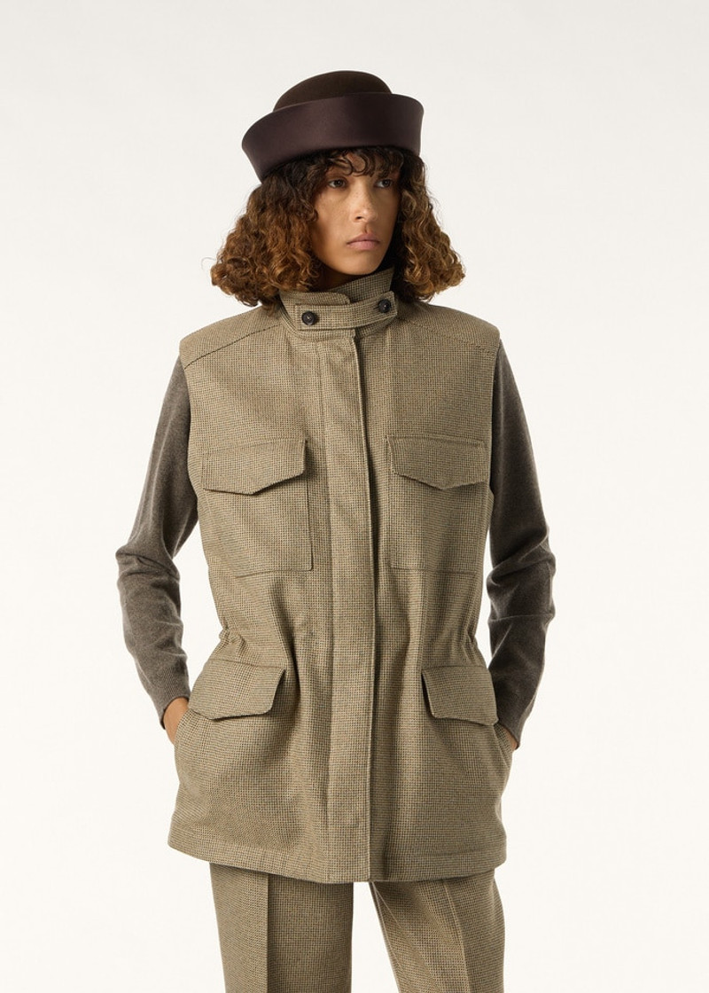 Traveler Vest 4