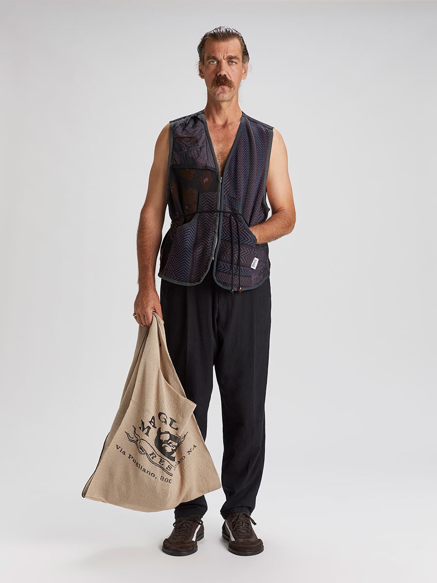 Juggler Vest Dark - 2