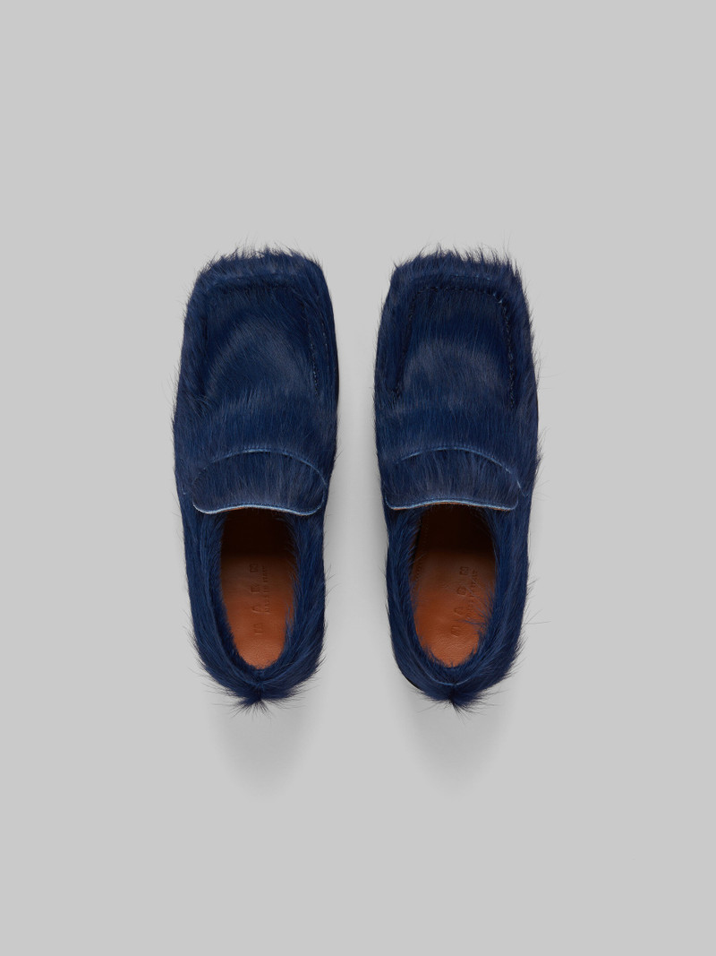 DARK BLUE LONG HAIR CALFSKIN HEELED LOAFER 4