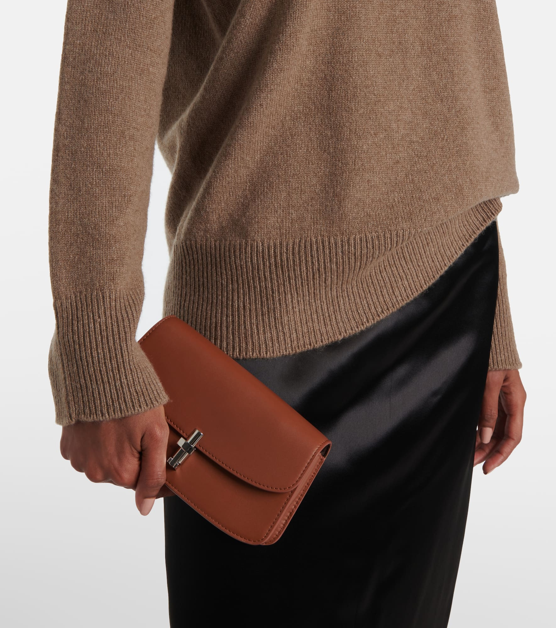 Sofia leather crossbody bag - 7