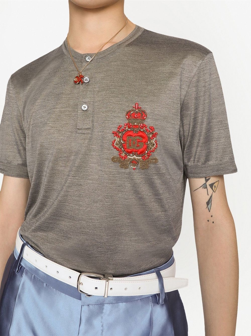 logo-patch crew-neck T-shirt - 5
