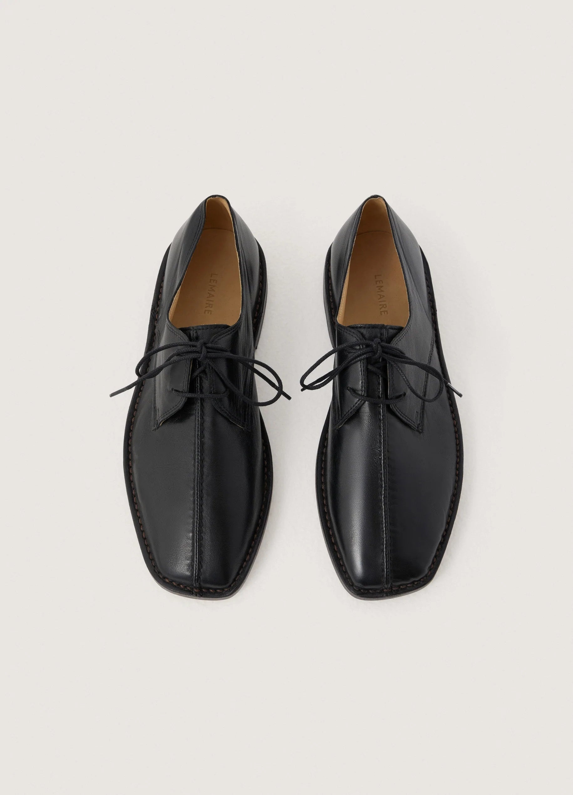 FLAT LACED DERBY
SHINY NAPPA LEATHER - 6