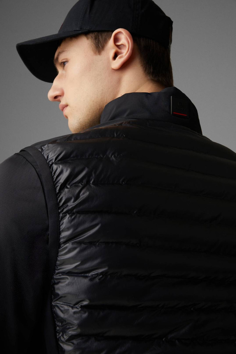 GRAIG QUILTED WAISTCOAT IN BLACK 6