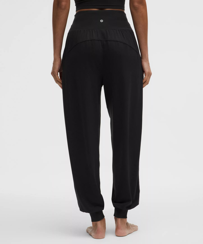 Rulu Drapey Oversized High-Rise Yoga Jogger 3