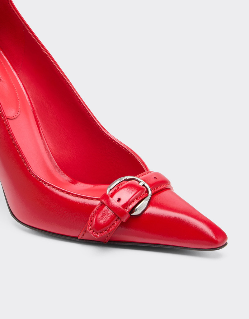 Court shoes in ultra-wet-effect glossy leather 6