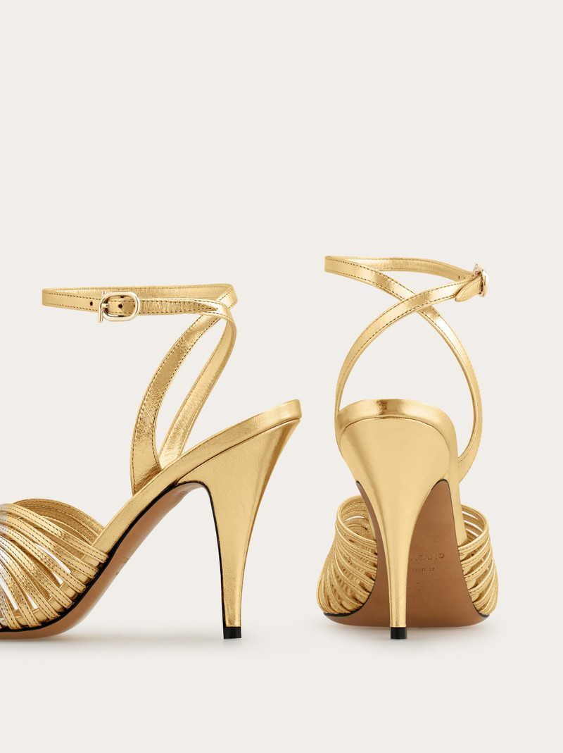 Sandal with Gancini element 6