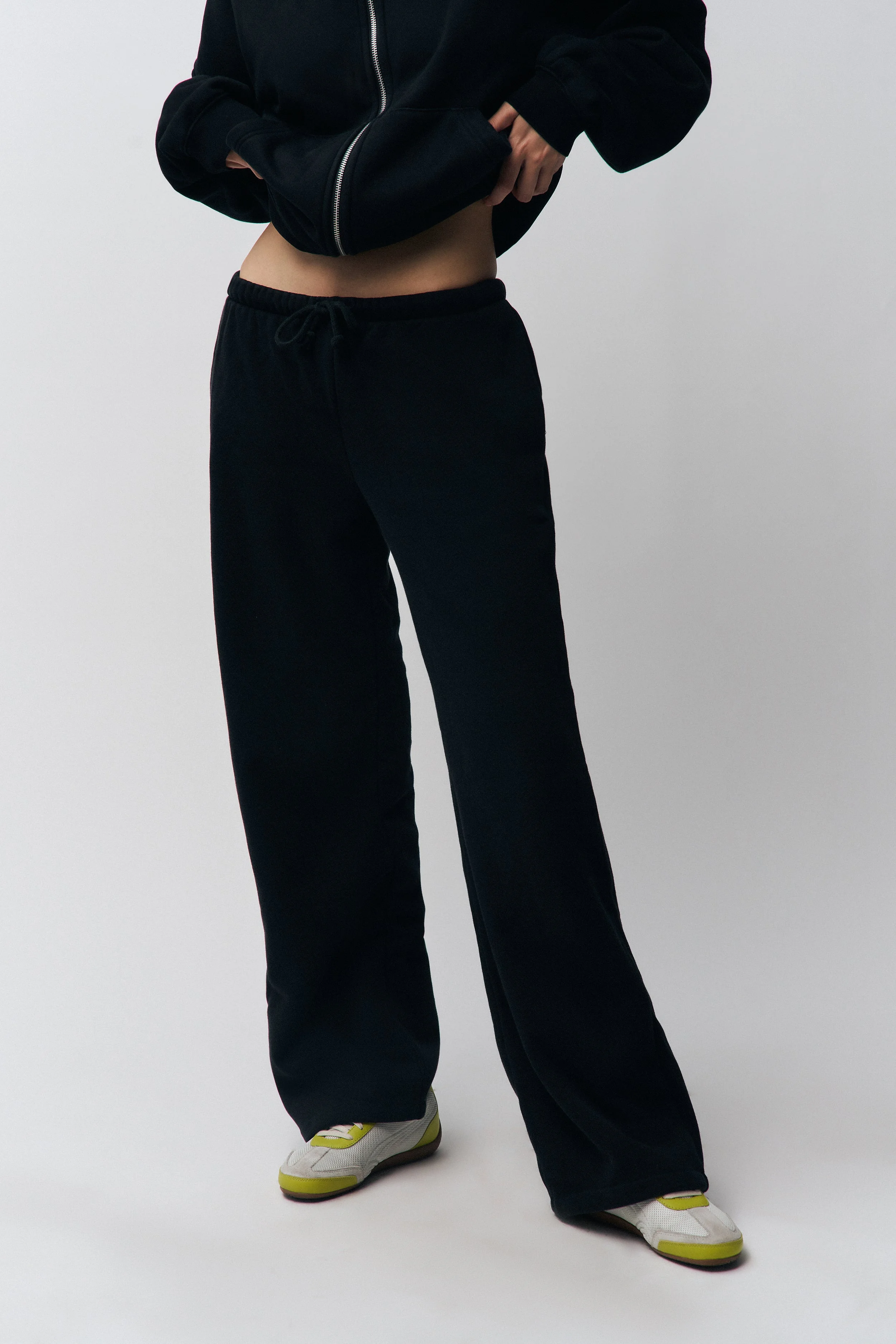 RELAXED DRAWSTRING SWEATPANT - 1