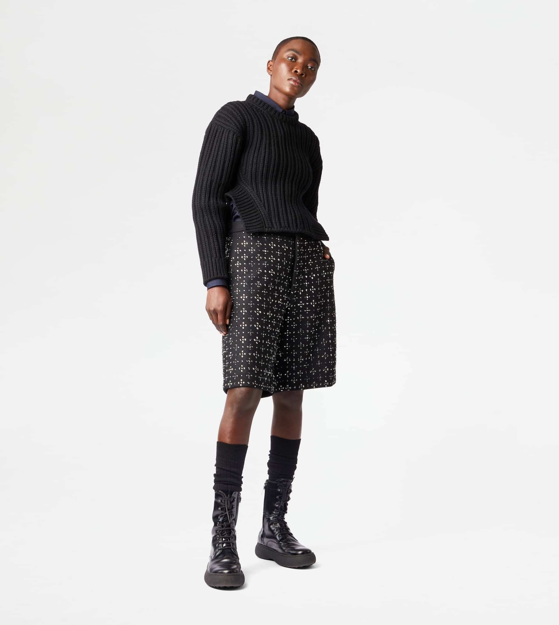 BERMUDA SHORTS WITH RHINESTONES - BLACK - 2