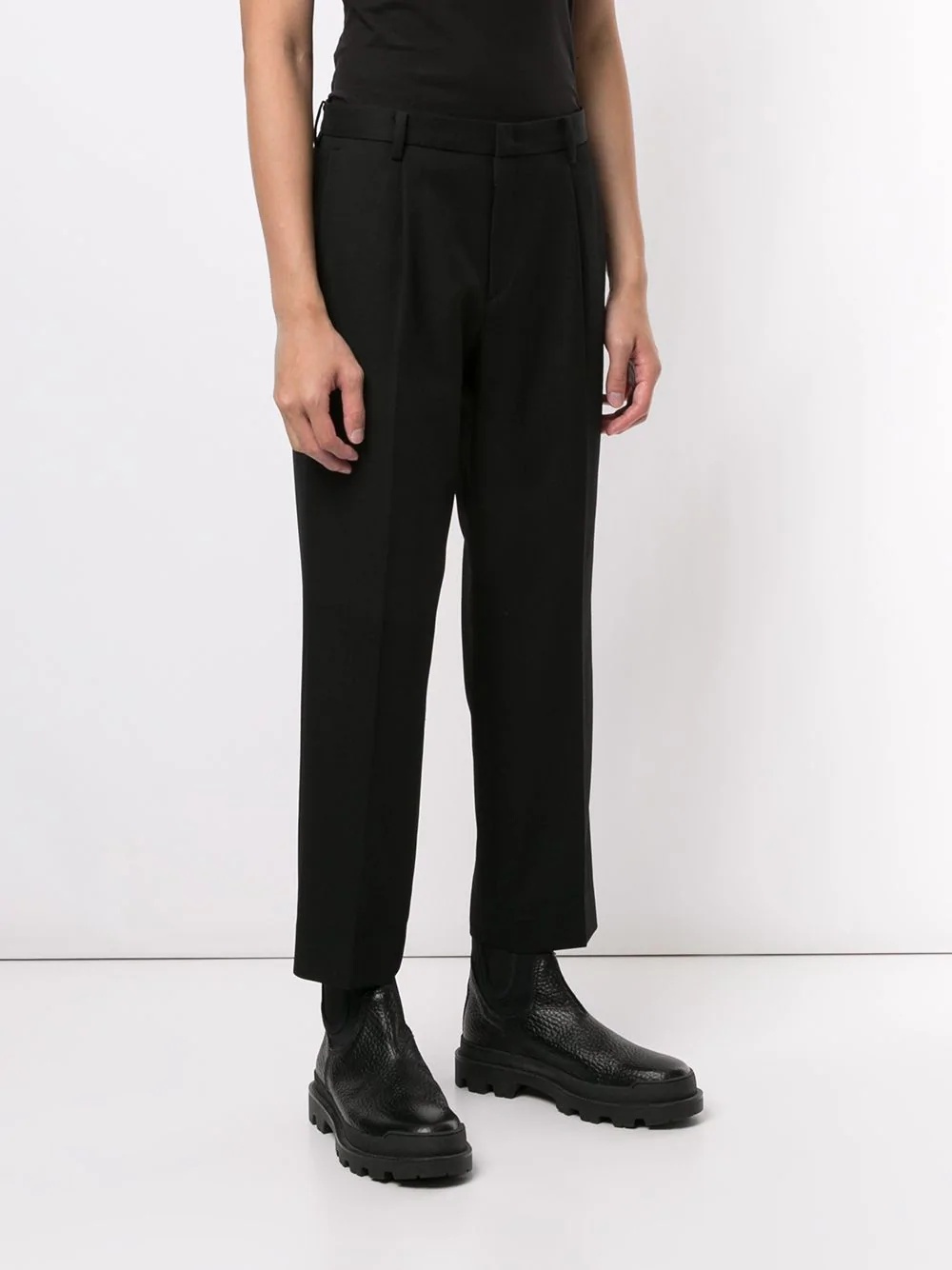 loose-fit trousers - 3