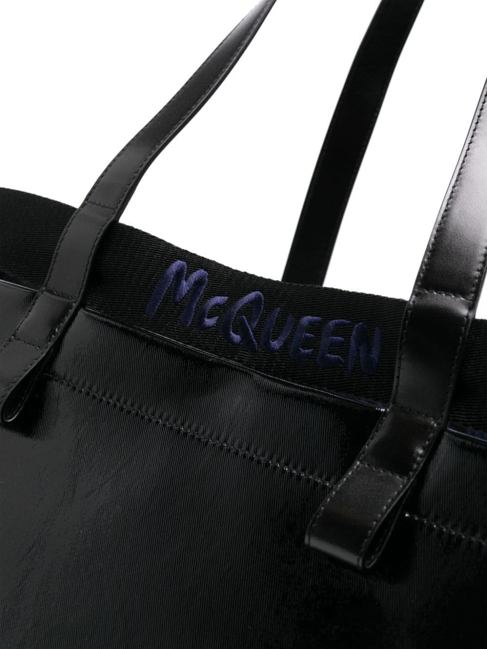 logo-engraved patent-finish tote bag - 4