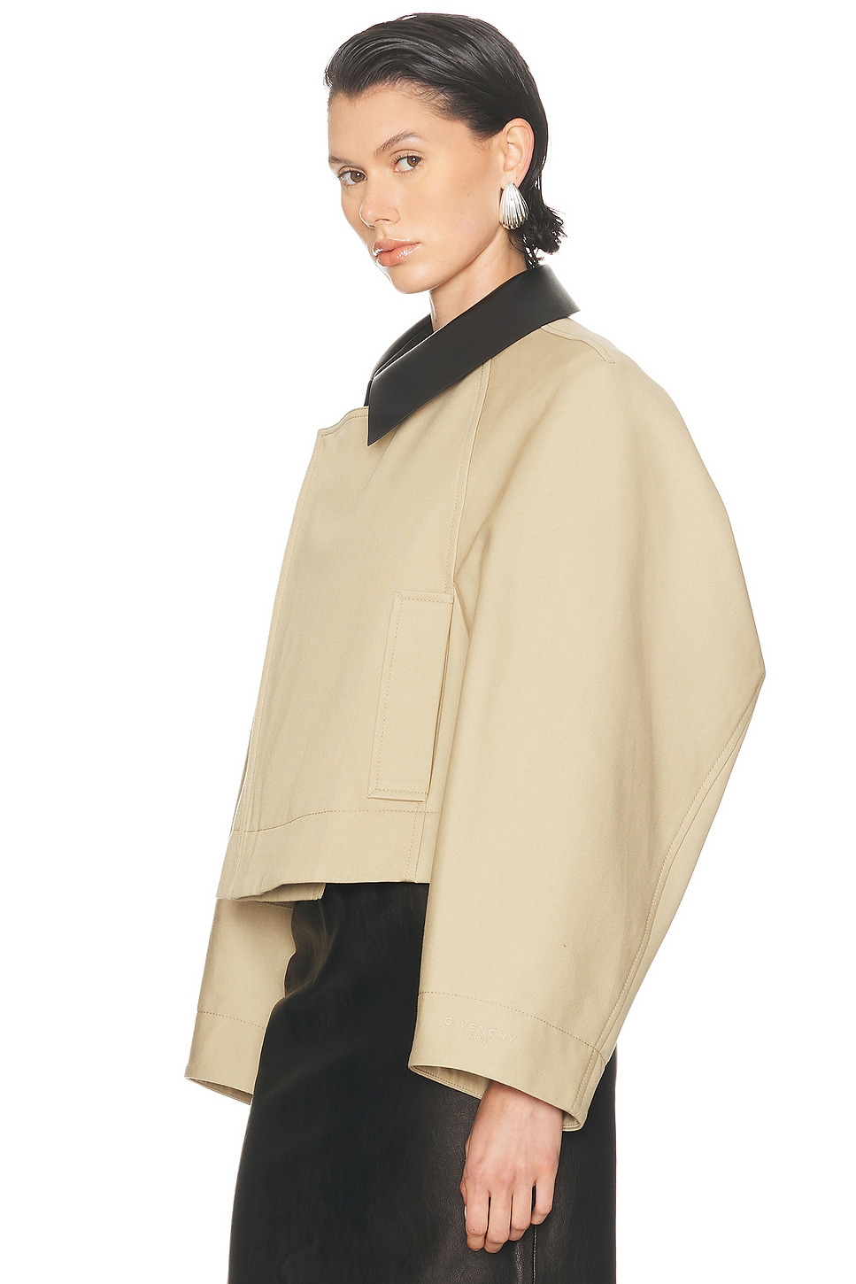Short Zipped Caban Jacket - 2