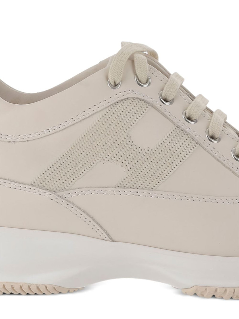 low-top sneakers 5