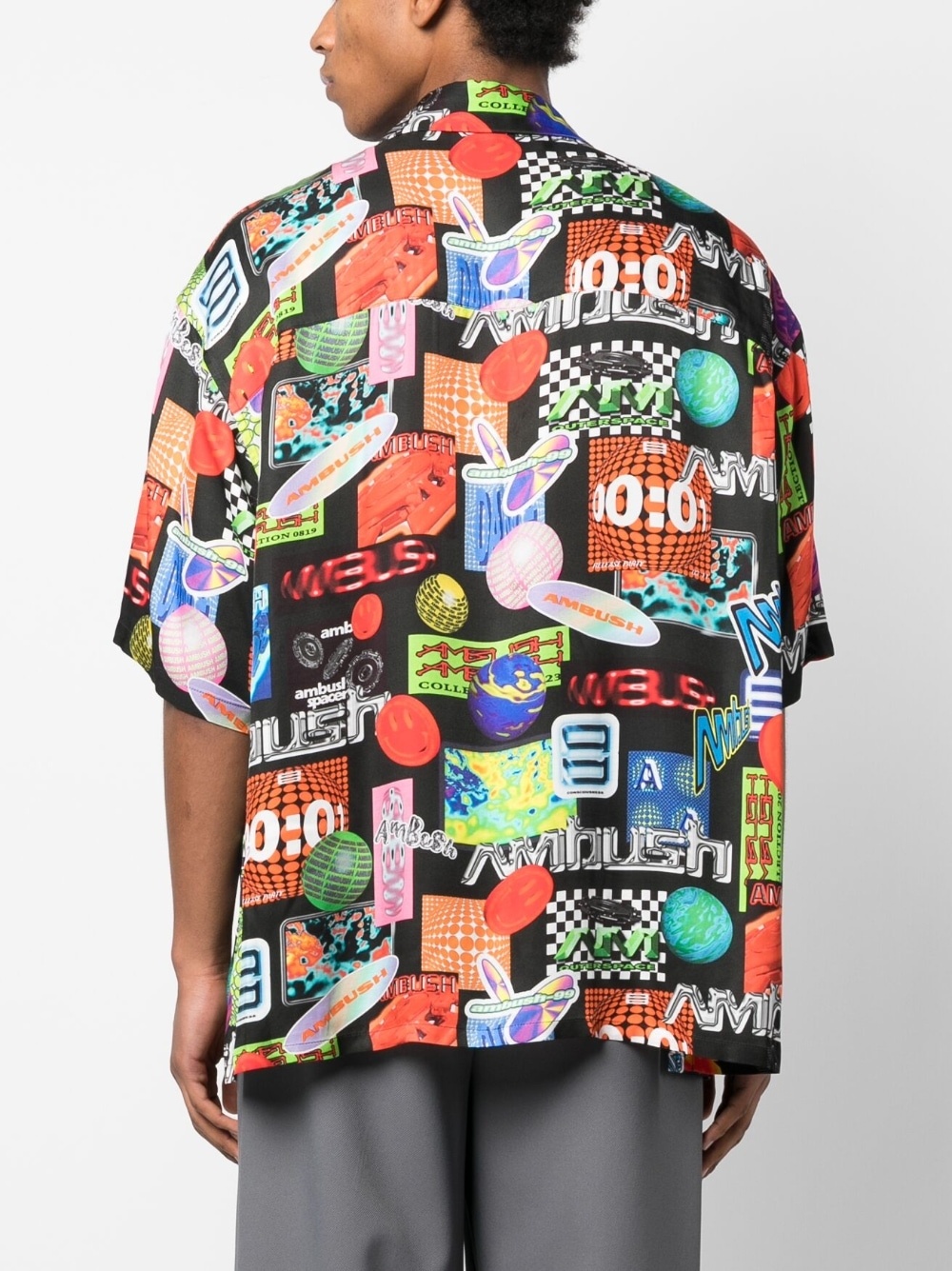 graphic-print short-sleeve shirt - 4