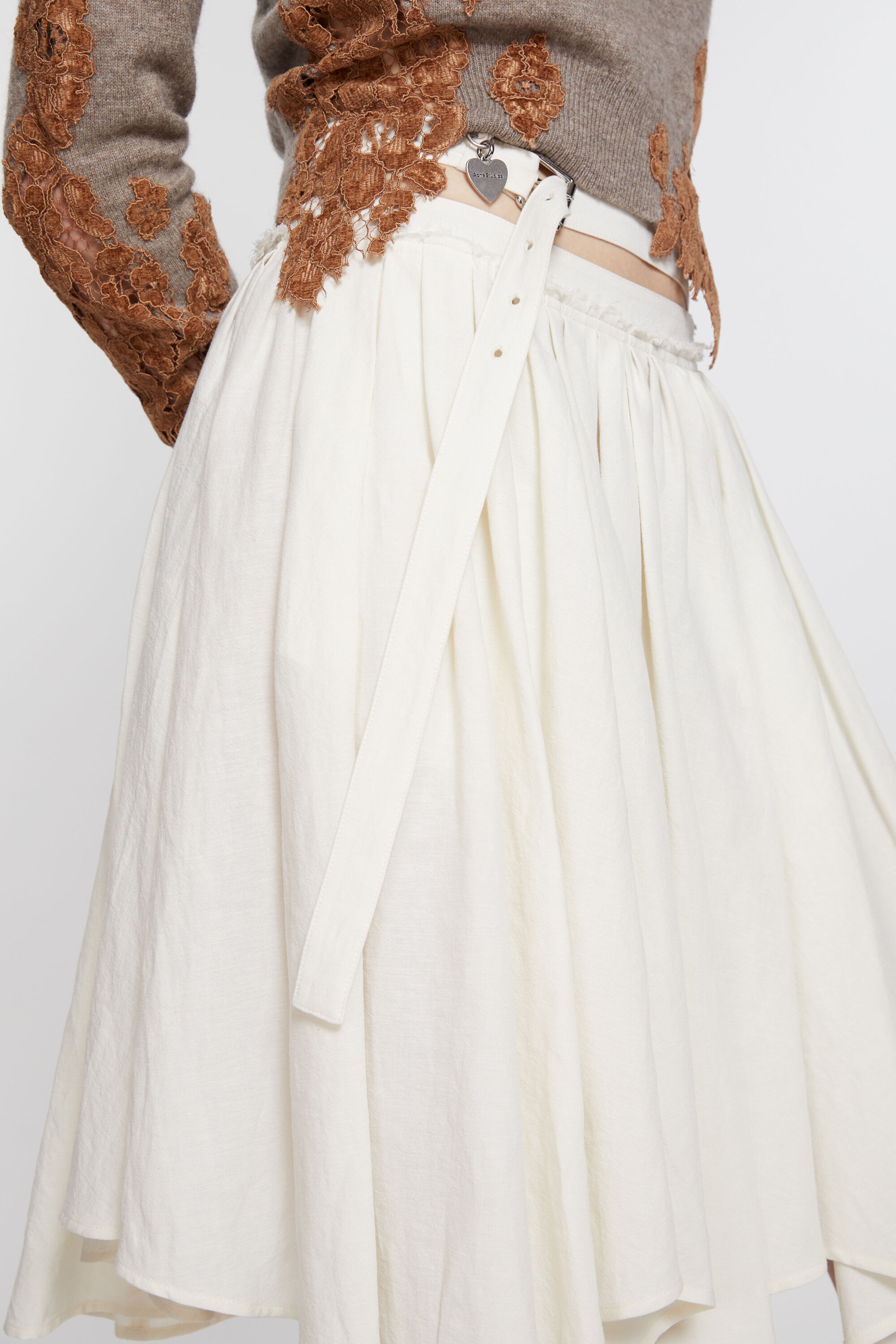 Asymmetric pleated skirt - Warm white - 5