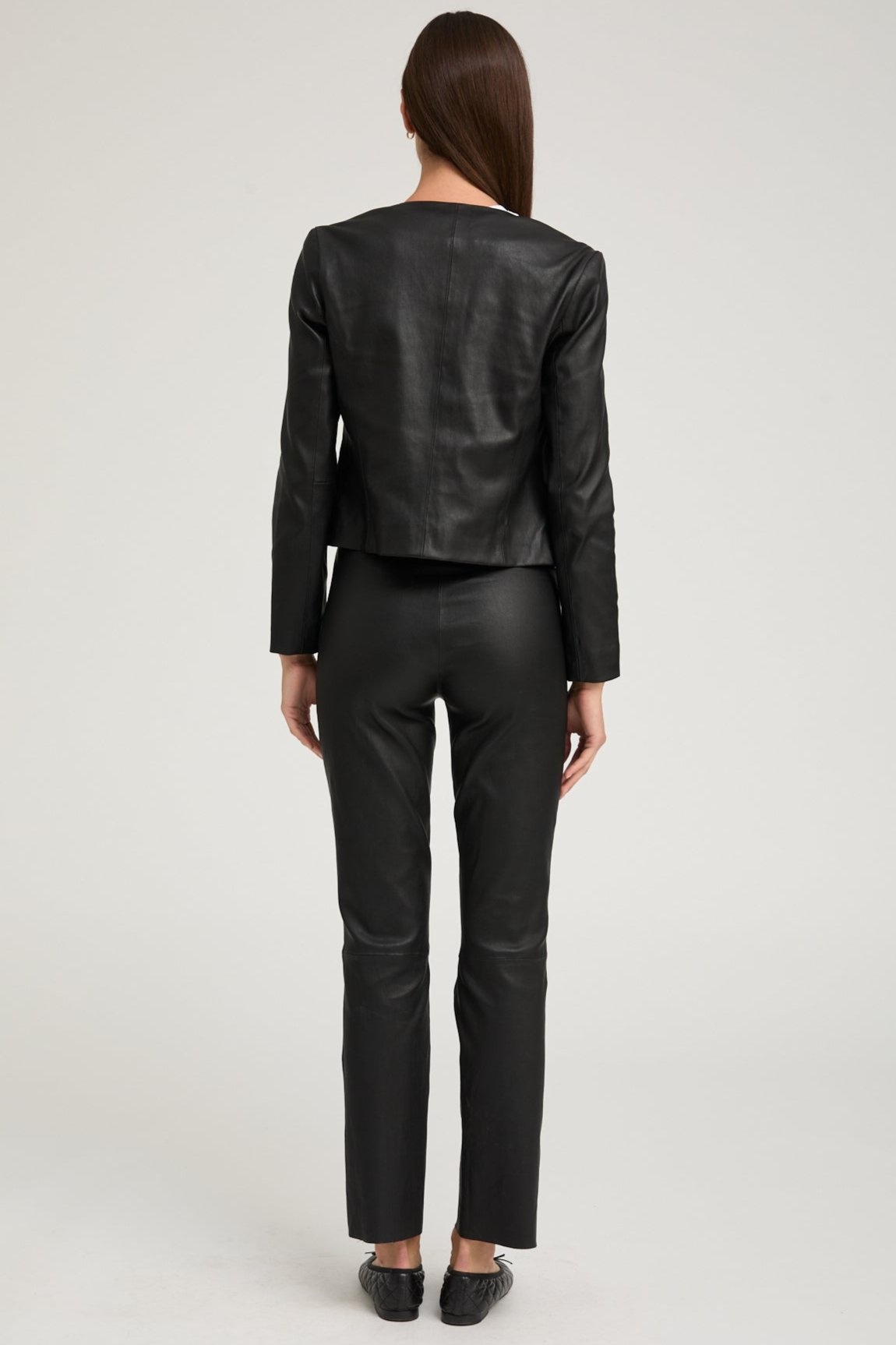BLACK LEATHER SHRUNKEN JACKET - 3